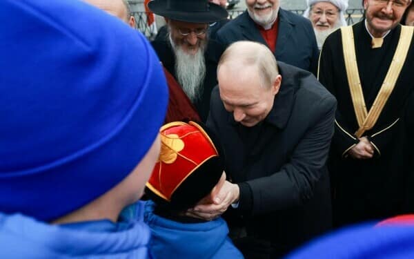 putin fetita piata rosie putin fetita piata rosie