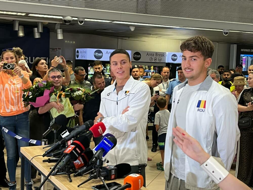 David Popovici, &icirc;ntre cei mai buni sportivi din Balcani &icirc;n 2025. &Icirc;notătorul rom&acirc;n a fost inclus &icirc;n top 10 BTA - Imaginea 3