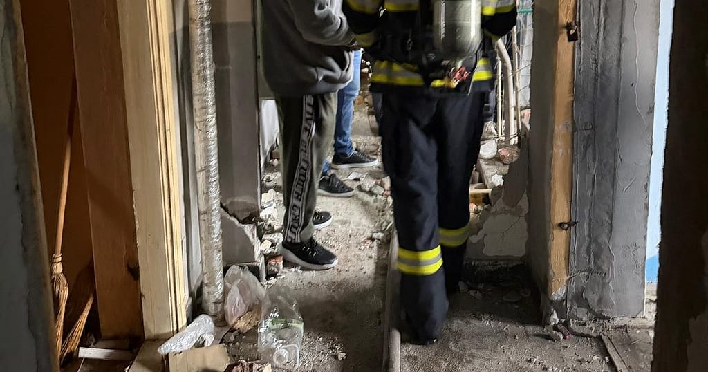 Explozie urmată de incendiu într-un bloc din orașul Balș. Două victime cu arsuri. A fost activat Planul Roșu