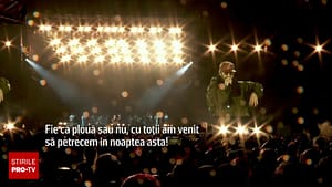 Justin Timberlake a show la Electric Castle în ciuda ploii torențiale. Mii de fani au dansat în pelerine pe hiturile sale
