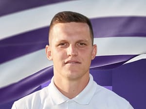 Soțul ”celei mai frumoase fotbaliste din România” a semnat: ”Bine ai revenit”