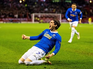 Ianis Hagi s-a înțeles cu noua echipă: „Fanii așteaptă cu nerăbdare oficializarea transferului”
