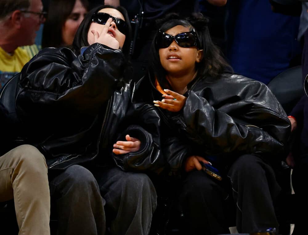 Kim Kardashian și fiica ei North West au atras toate privirile la Roma. Ținuta excentrică a adolescentei de 12 ani. FOTO - Imaginea 15