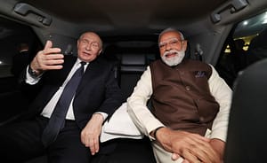 „SUA cumpără combustibil nuclear de la noi”. Ajuns în India pentru prima vizită de la începutul războiului, Putin are o întrebare pentru Trump
