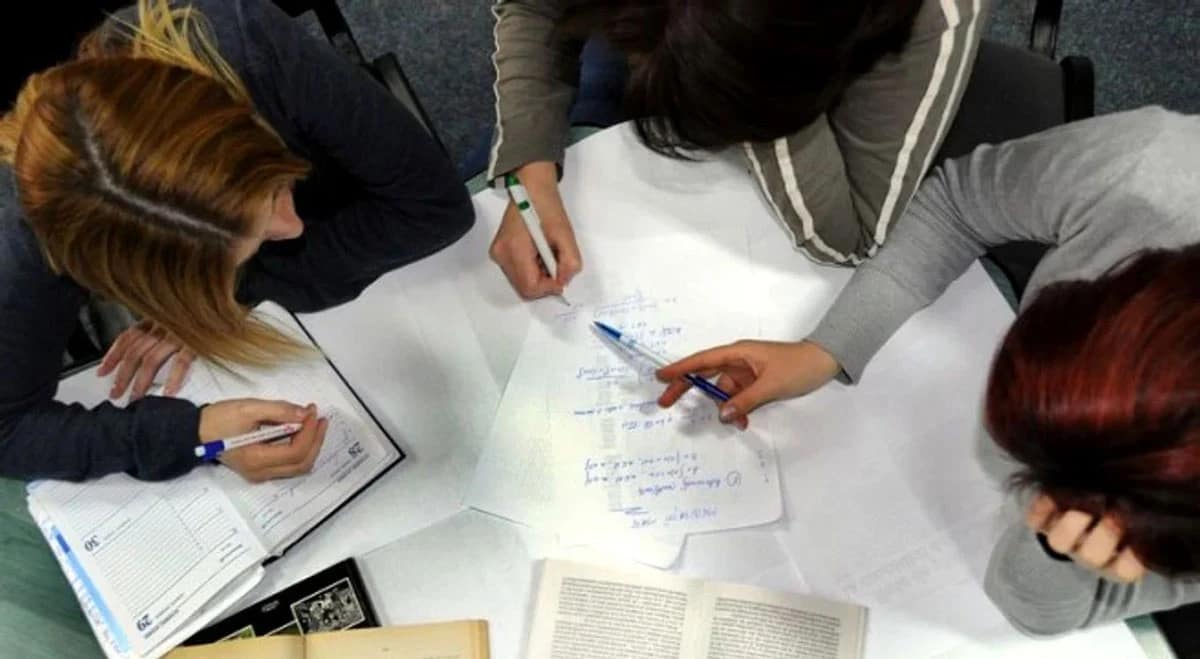 4 front meditatii caseta (1)b jpg