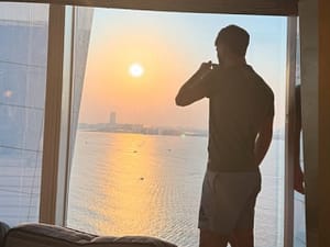 E gata să producă ”trădarea secolului”: s-a mai aflat un lucru despre el