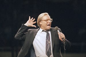 Un predicator penticostal celebru a murit la 90 de ani. Cariera i-a fost distrusă de scandaluri sexuale