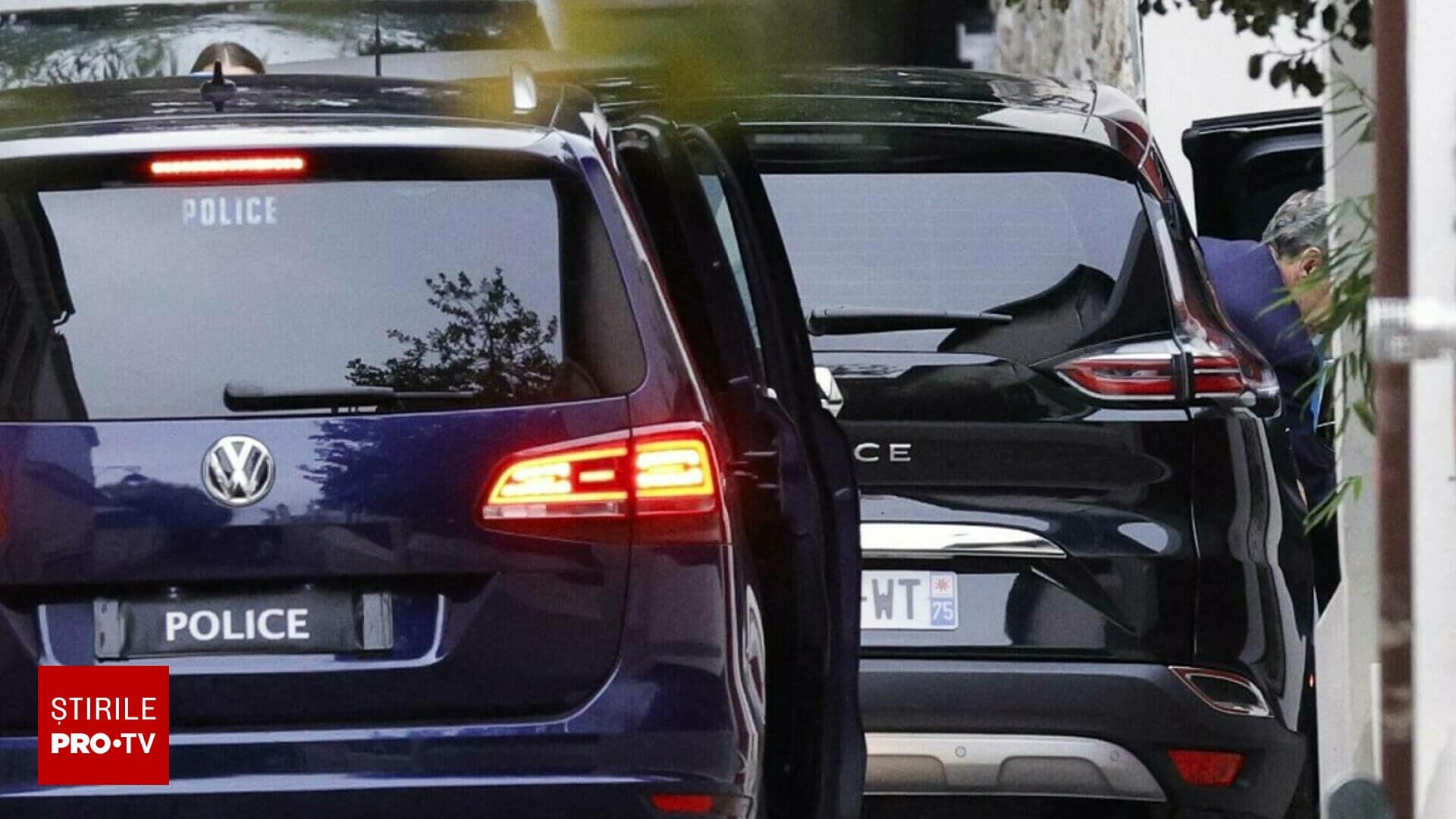 „Trăiască libertatea”. Nicolas Sarkozy a ieșit din închisoare. Unde a mers imediat fostul președinte al Franței | VIDEO