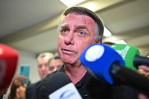 Jair Bolsonaro, operat pentru a scăpa de sughiţuri