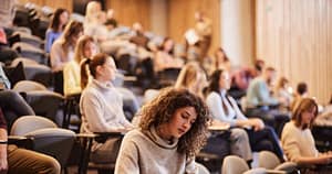 Vouchere pentru locuri bugetate la facultate? Cum este văzută propunerea rectorului Universității din București