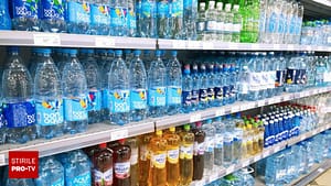 Apa îmbuteliată, sub lupa ANPC. Nereguli grave la sute de comercianți, amendate cu aproape două milioane de lei