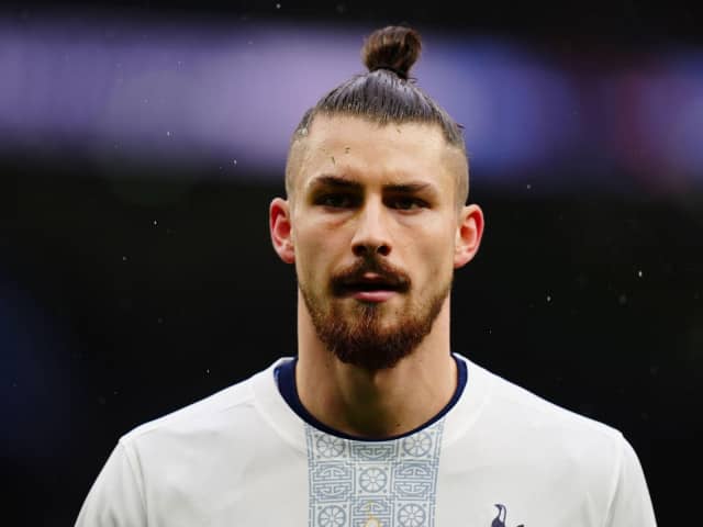 Ce lovitură! Tottenham a decis: Radu Drăgușin, OUT!