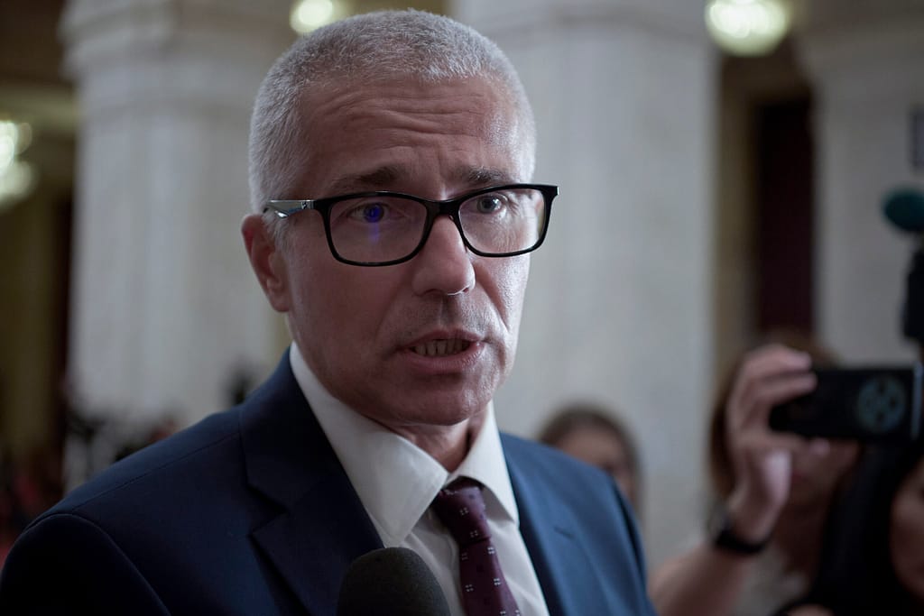 USR îl cheamă pe ministrul Justiției în Parlament după documentarul Recorder. „O țară întreagă a văzut. Mărturii, probe” / Cele șapte teme la care cere explicații