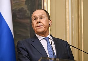 Serghei Lavrov afirmă că Groenlanda nu este o „parte naturală” a Danemarcei. „Nu-i așa?”