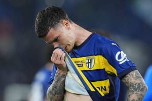 Dennis Man, convocat în ședință la Parma! » „El va fi evaluat de noul antrenor, mai ales sub acest aspect”