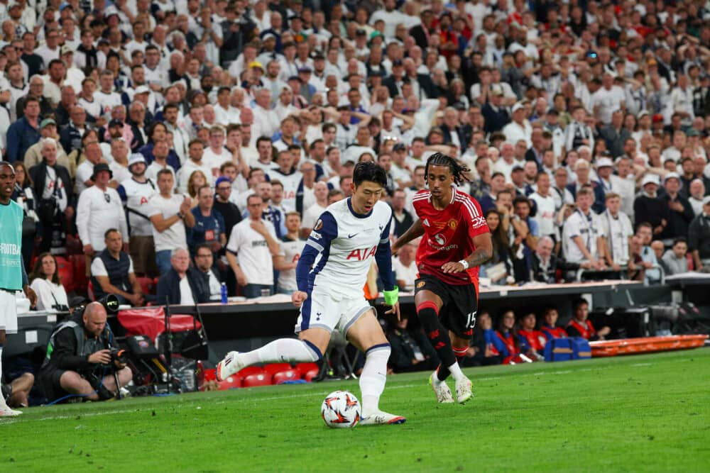 Tottenham, echipa lui Radu Drăgușin, a câștigat Europa League. A învins în finală cu 1-0 pe Manchester United. FOTO - Imaginea 10