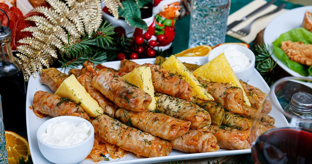 Cinci ponturi care te ajută să te bucuri de răsfățul culinar de sărbători și să nu te îngrași