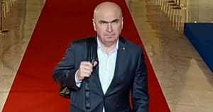 Postarea lui Bolojan care a strâns mii de comentarii și aprecieri „Fiți blând cu omul de rând, atât cât se va putea!”