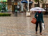 Avertizare meteo: vremea se răcește drastic, cu ploi, grindină și vânt puternic. Zonele care vor fi lovite de un val de frig