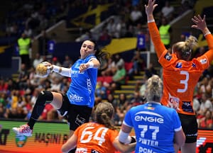 Cristina Neagu se retrage astăzi din handbal: cariera fabuloasă, prezentată în cifre de GSP