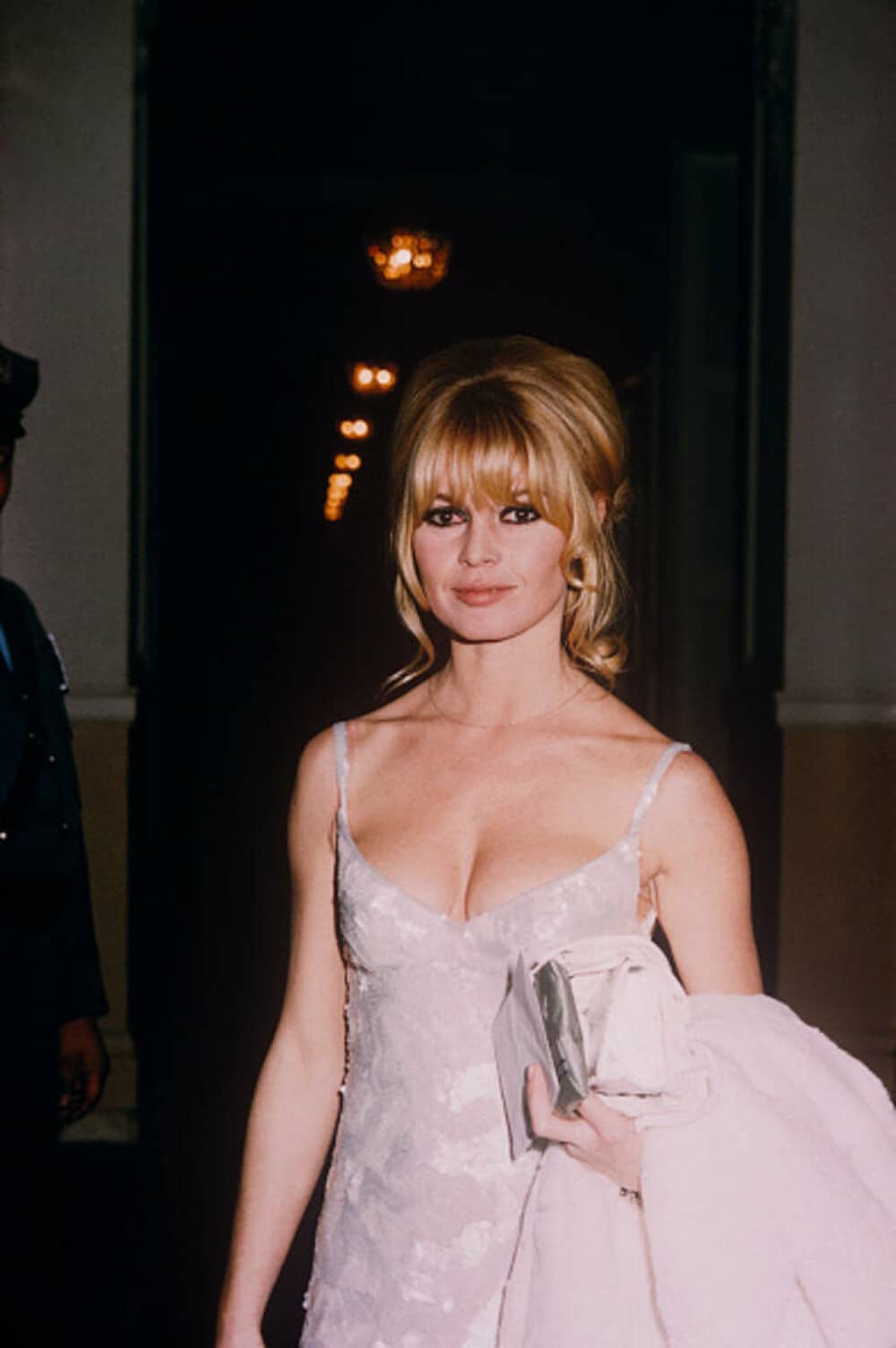 Brigitte Bardot împlinește 91 de ani. Povestea de viață a legendei cinematografiei franceze. GALERIE FOTO - Imaginea 2