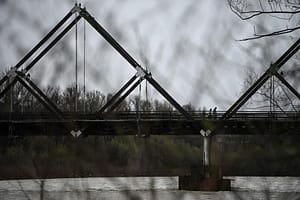 Podul peste râul Tisa dintre România şi Ucraina intră în reparaţii. Traficul rutier va fi restricţionat
