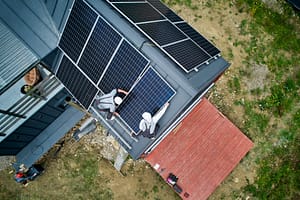 Casa Verde Fotovoltaice: Pentru a reduce deficitul, UDMR propune ceva care i-a iritat pe prosumatori. „Înseamnă a condamna sute de mii de români”