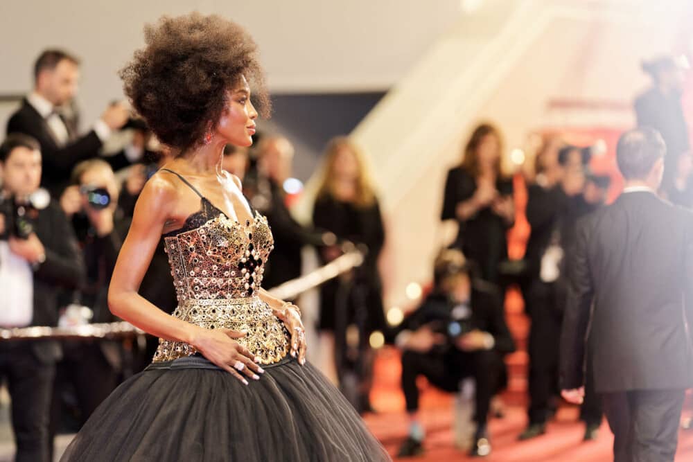 Naomi Campbell, transformare incredibilă pe covorul roșu, la Festivalul de la Cannes. Cum arată vedeta la 54 de ani. FOTO - Imaginea 5