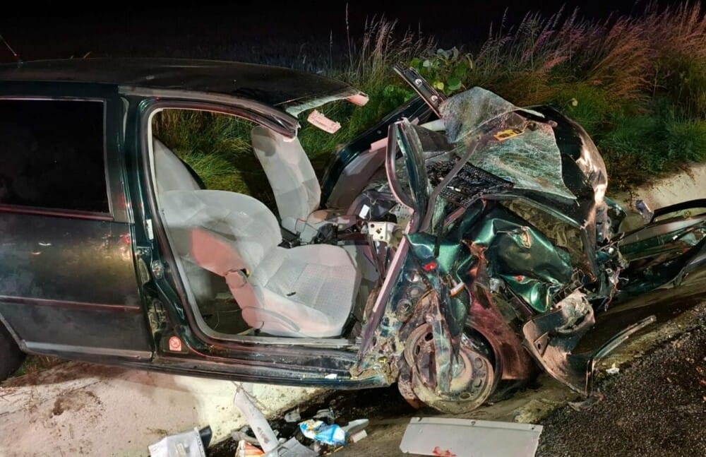 Accident grav în județul Botoșani. Doi tineri au murit pe loc, iar alte patru persoane au fost grav rănite. FOTO - Imaginea 4