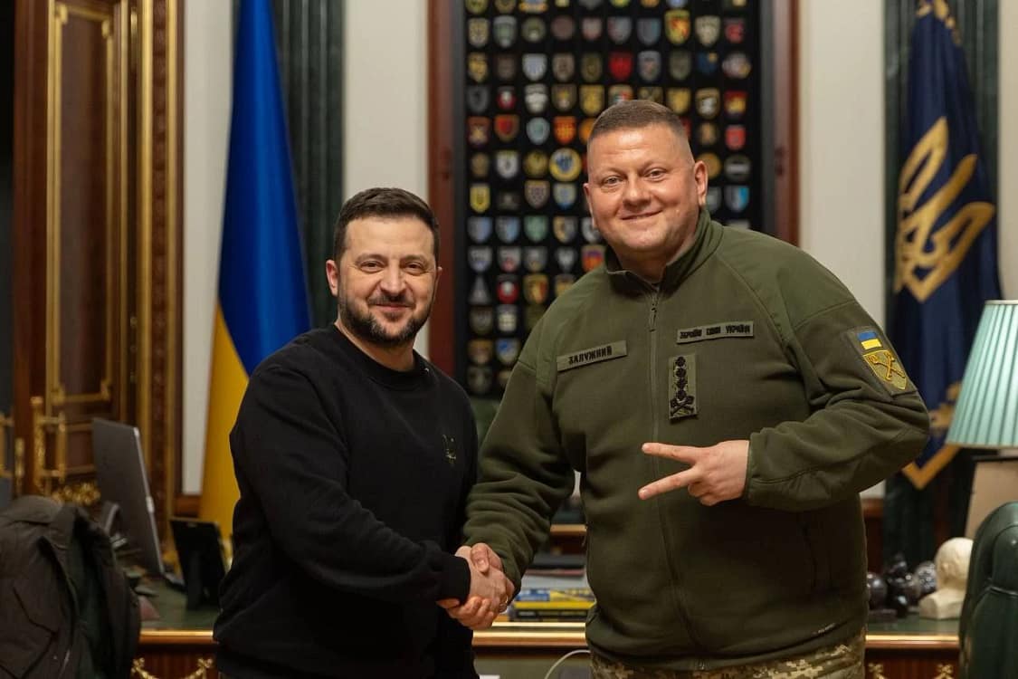 Președinte Volodimir Zelenski și fostul comandant suprem al armatei, Valeri Zalujnîi FOTO: X