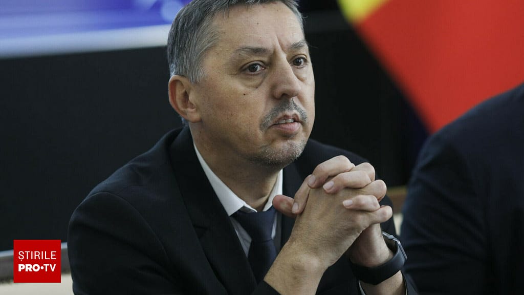 Ministrul Educației, Daniel David, și-a dat demisia după un an, nemulțumit de tăierea fondurilor. Cine l-ar putea înlocui