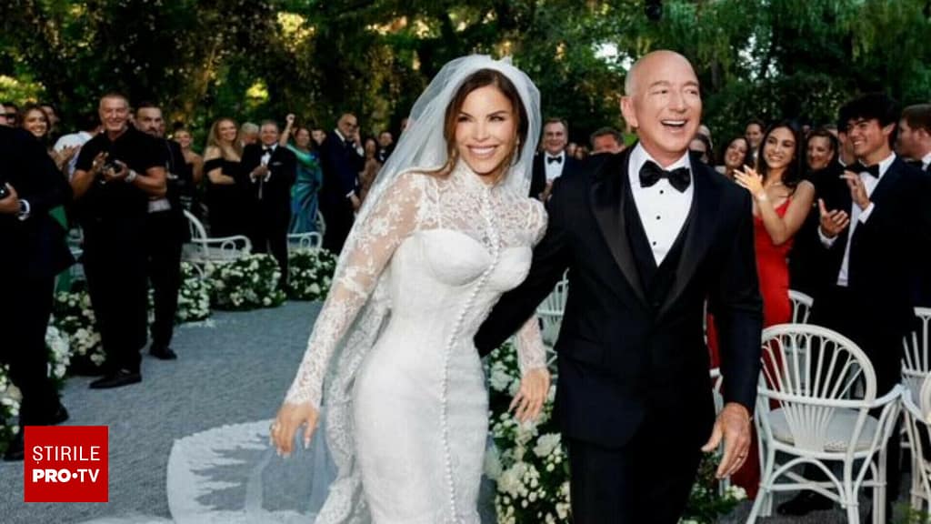 Jeff Bezos şi Lauren Sánchez s-au căsătorit. Cum a arătat marea nuntă din Veneția și ce rochie a purtat mireasa | FOTO