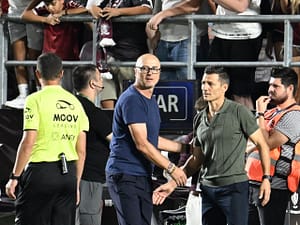 Leo Grozavu a cerut să intre în direct și a vorbit din nou despre ”liniile din Giulești”. Ce a spus Marius Avram