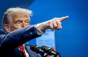 Donald Trump: „Dacă nu aş fi venit eu, NATO nu ar mai fi existat”. Liderul american spune că fără el Alianţa ar fi „căzut în uitarea istoriei”