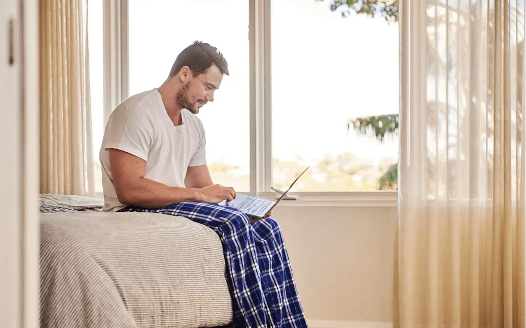 Munca de acasă ar putea deveni un drept garantat prin lege