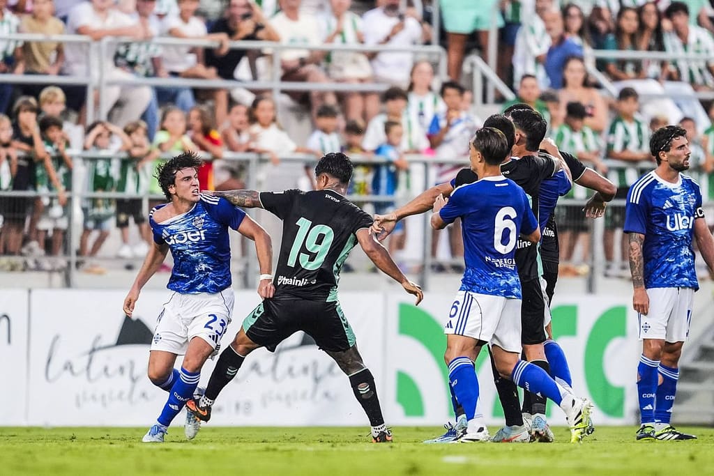 Pumni și haos în amicalul Betis
