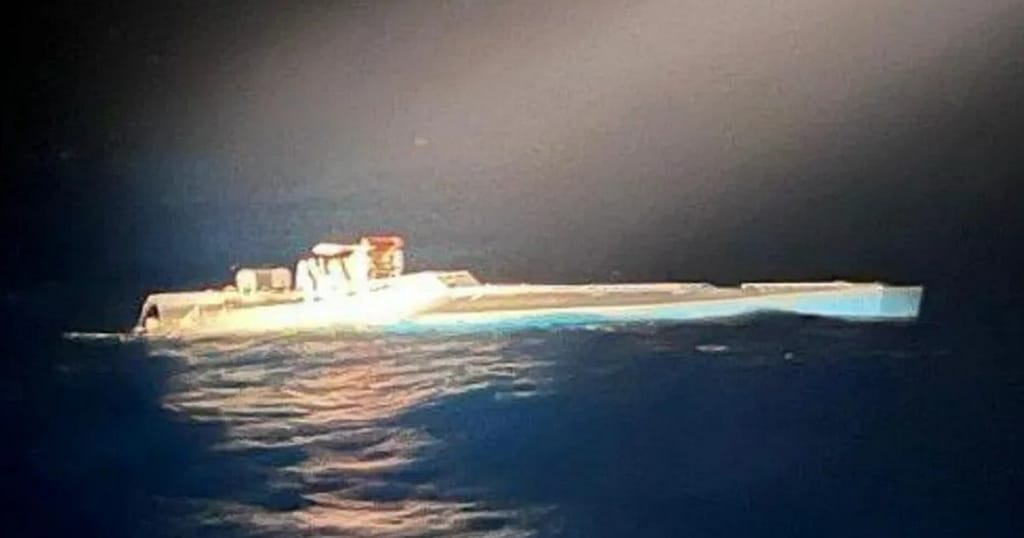 Submarin cu 1,7 tone de cocaină interceptat în Atlantic de autoritățile portugheze: patru sud-americani au fost arestați