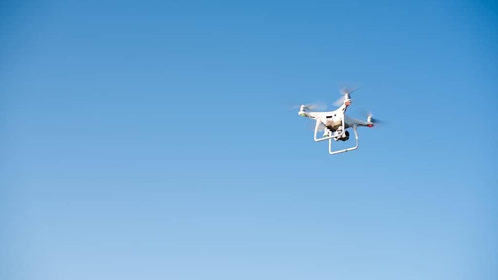 Bild: Aeroporturile germane, perturbate de „drone cu scop militar”. Germania instituie un nou departament anti-drone