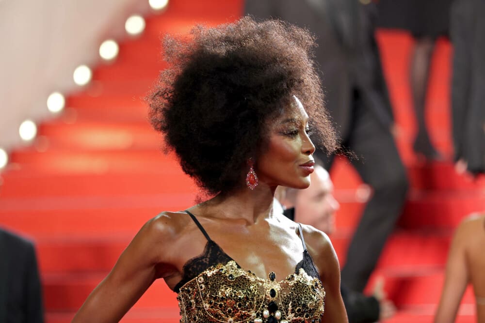 Naomi Campbell, transformare incredibilă pe covorul roșu, la Festivalul de la Cannes. Cum arată vedeta la 54 de ani. FOTO - Imaginea 7