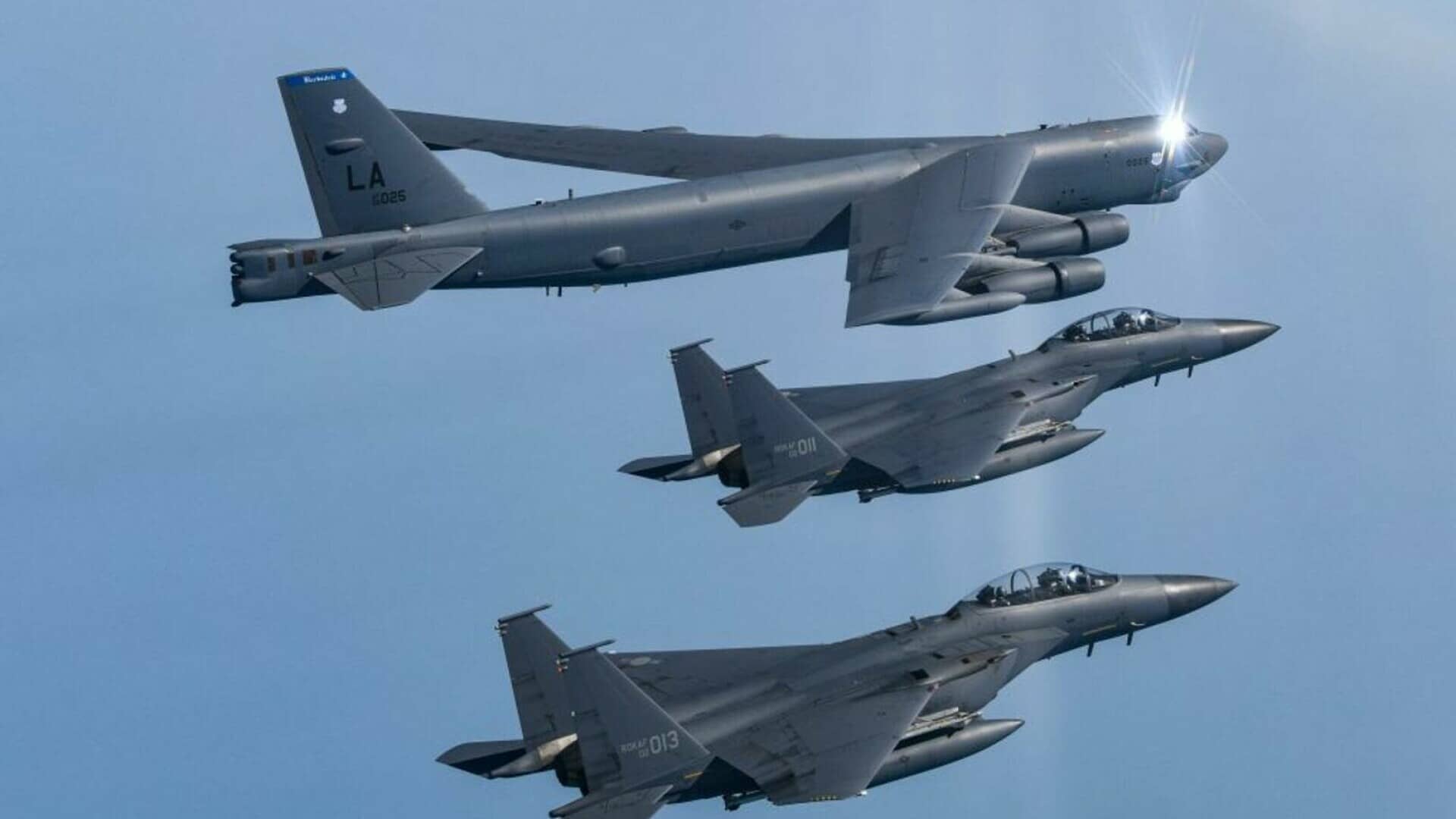 b-52