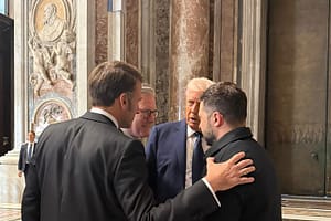 Macron anunță că Europa pregătește sancţiuni împotriva Moscovei „în coordonare” cu Washingtonul