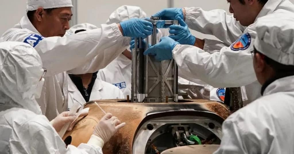 China oferă acces cercetătorilor din întreaga lume la mostre aduse de pe Lună, mai puţin celor de la NASA