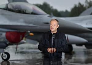 Dronă surprinsă deasupra clădirilor guvernamentale din Varșovia. Anunțul lui Tusk, la doar câteva zile după incursiunea rusească în Polonia