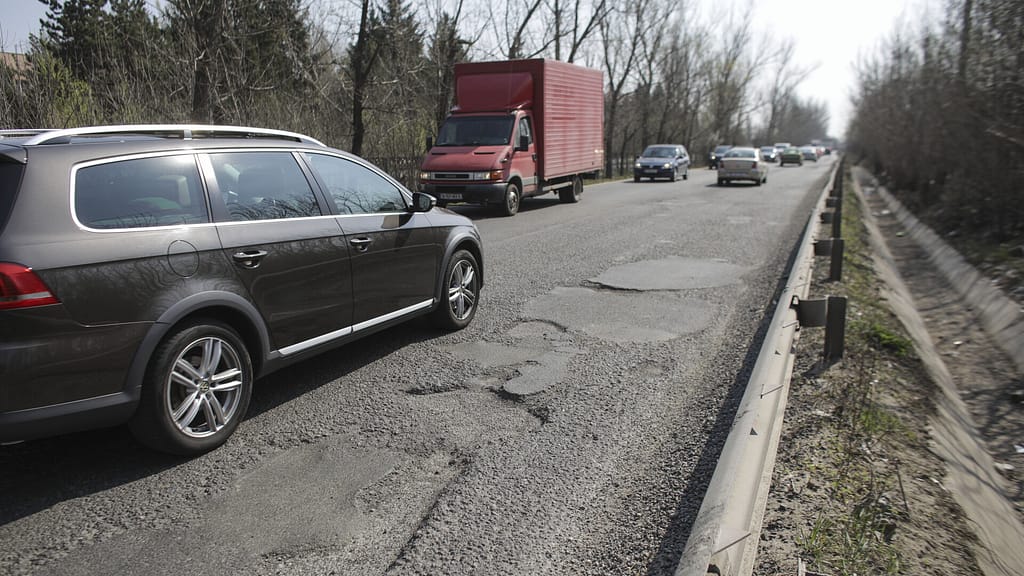 Guvernul crește despăgubirile acordate pentru extinderea Centurii Capitalei. Pe lista compensațiilor, un bloc. DOCUMENTE