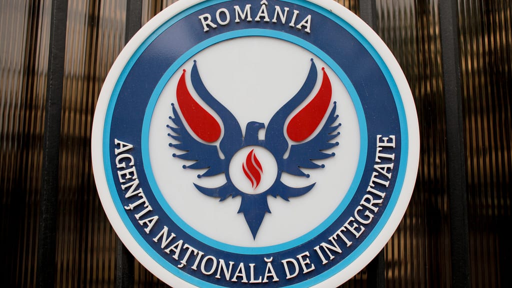 Val de incompatibilități descoperite de ANI: foști și actuali primari, consilieri și polițiști, verificați