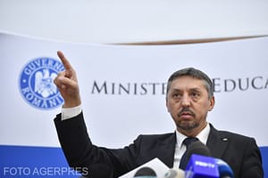 Ministrul Educaţiei, Daniel David, mesaj pentru profesori înainte de începerea anului şcolar