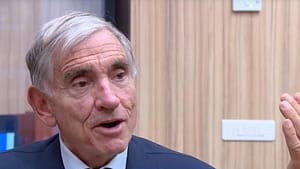 John Deanfield explică de ce “nu ai voie” nu ne scapă de bolile cardiovasculare: Prevenția, un “cont de economii” cu dobândă