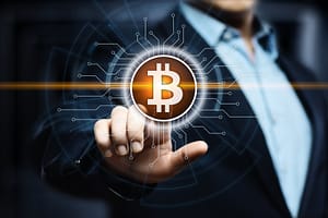 „Un jaf cu criptomonede este povestea epocii noastre: state întregi capturate de indivizi puternici și oameni-pioni în jocuri geopolitice”