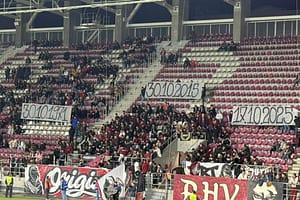 Galeria Rapidului nu a uitat de tragediile de la Certej și Colectiv » Mesajele apărute în Giulești