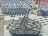 China trimite tancuri &icirc;n munții Himalaya, la granița cu India